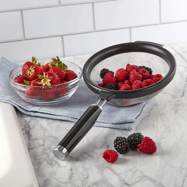 Kitchenaid-Mesh-Strainer-17.5cm-Black-1.jpg